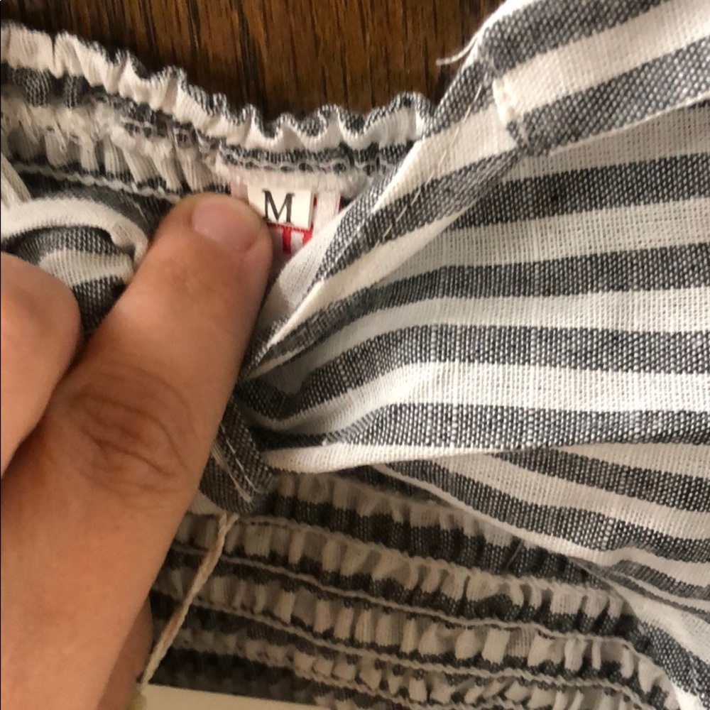 NEW Zaful Striped front knot cutout dress Medium - Picture 4 of 7